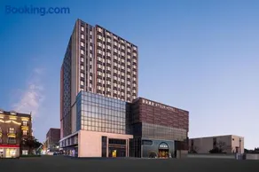 Madison Hotel (Shanghai International Resort Chongxi Road) - Image 1