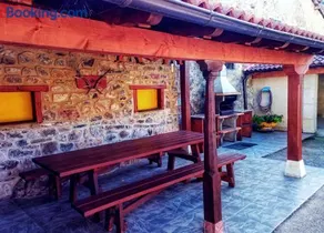 Casa Rural Burón - Image 1