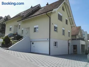 Sunrise Apartment - Image 4
