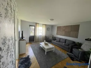 Cozy Apartment - Image 4