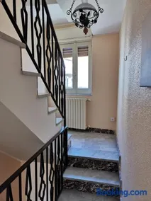 Whole townhouse in Mineo - Image 4