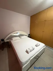 Verga Olive Grove Studio - Image 2