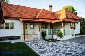 Casa din Livadă - Jabenița - Image 1