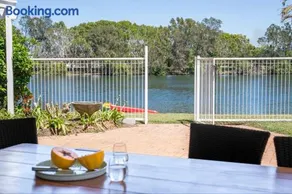 Waterfront - Kolora Lake House - Oceanstays - Image 2