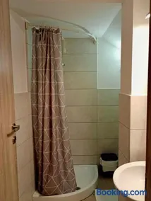 Su Tostoiu alloggio privato - Image 3