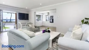 Bribie Beach Apartment - Image 2