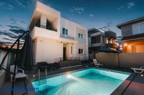 Apartments BUBBLES with pool - Image 2
