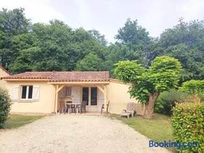 Village de Gîtes Le Châtenet - Image 2