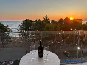 Sunset Luxury Apartment Shengjin - Image 1