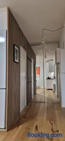 Modern, fully equipped flat - Image 1