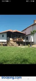 Събевата къща - Image 2