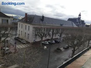 Bel appartement en plein coeur de ville - Image 2