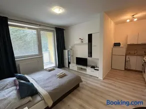 Moderné štúdio s bezplatným parkovaním - Image 3