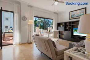 1 Bedroom Apartment in Andalucía del Mar - Puerto Banús - Image 3