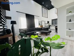 Private Holiday Home - Image 4