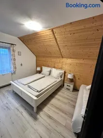 Smiley Rooms - Image 2