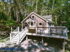 Settlers Cottage, cute Maine home with water views - Image 2