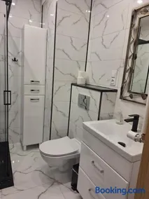 Apartament Klimatyzowany na Ciepłej - Image 1