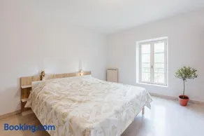 Aile château de Saint-Sarnin pour 14 personnes avec piscine - Image 4