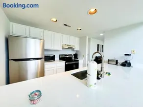 Bay Tree beautiful 1BR apartment - Image 2