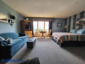 First Settlers Lodge - Image 1