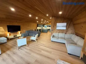 Shaver Lake Cabin, Views, 5 Acres, Sleeps 14, Air Conditioning - Image 2