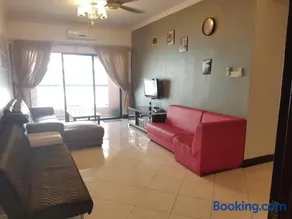 Peter Holiday Home @ Marina Court Condo - Image 3