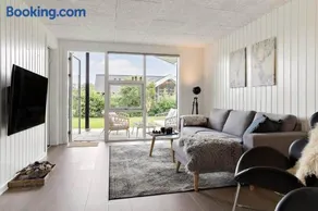 40569-Juelsminde-Pot-Strandby-66 - Image 4