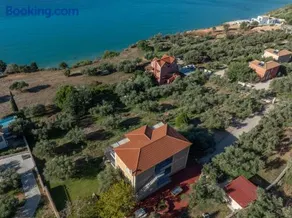Delfinia - Image 2