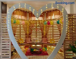 Jk Romance House 20Pax 6Carparks - Image 1
