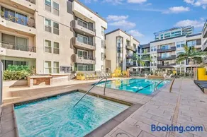 Studio Luxury Marina del Rey with parking gym pool - Image 3