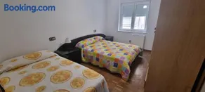 Apartamentos Salamanca Plaza Del Oeste 4 dormitorios, 2 baños , Parking - Image 2