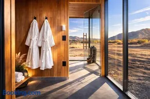 Upscale Desert Stay Near Capitol Reef - Image 1