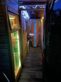 Yellowhammer Hut at Carr House Farm - Image 4