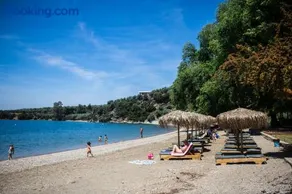 Kalifteri Beach House - Image 5