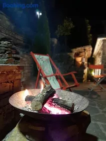 Lila Traditional House - Image 2