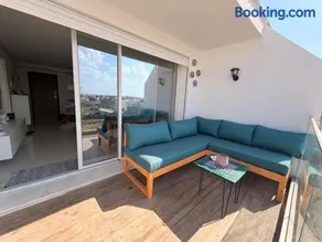 Hergla Blue, Terrasse vue mer, plage à 50 m, parking privé soussol - Image 1