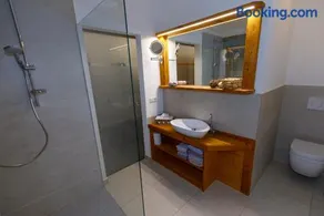 Chalet Alpenloft 1 - Image 2