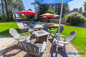 Charming 3 Bed 2 and a half Bath Family Oasis - Pool BBQ Fire Pit - Image 1