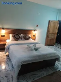 Shalom Guest House & Restaurant - Image 1