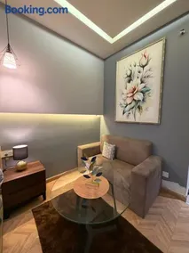 Cozy Studio Escape with Aravalli Hills View - Image 3