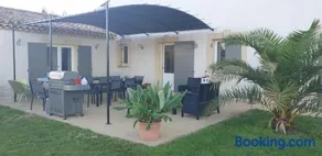 Villa à charleval en campagne avec piscine 14 couchages - Image 2