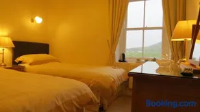 Gwrach Ynys Country Guest House - Image 2
