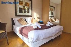 Beautiful 2-bedroom apt in a high-end residence near the Palais - Image 1