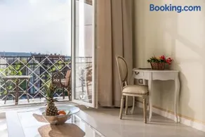 Max Luxury Apartments - Image 4