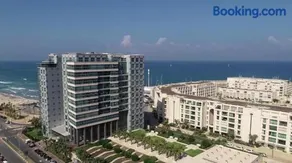 Luxury Marina Apartment Pool, Gym ,Tennis - Image 1