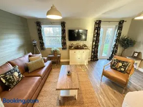 Baybreak - Part of the The Bay Filey Holiday Village with pool, gym and direct beach access, pub, restaurant, tennis and meadows walks - Image 3