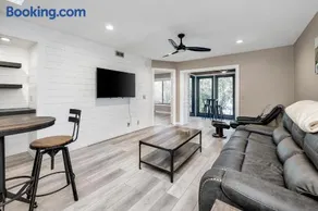 Courtside Villas 865 - Image 1