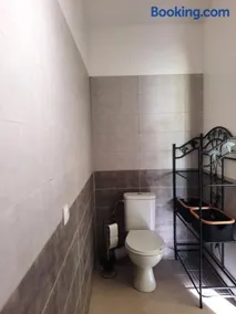 CHAMBRE D'HÔTE indépendante - Image 3