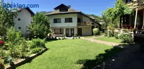 Luylyana Guesthouse - Image 2
